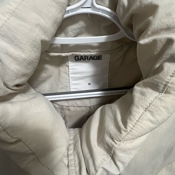 Garage Women's Off-White Puffer Jacket - Picture 3 of 11